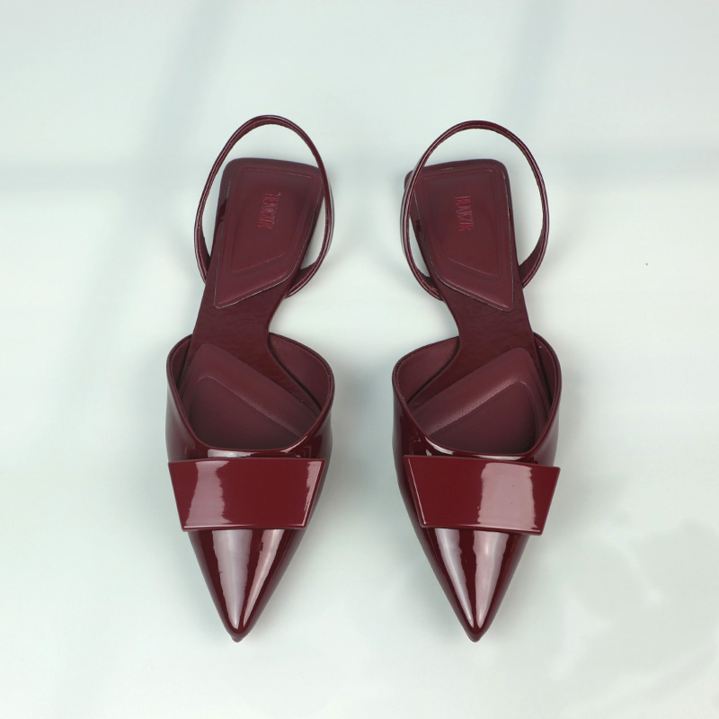 Leatherwork Designs - ยี่ห้อสิทธิบัตรหนังฤดูร้อนผู้หญิงแบนรองเท้าแตะ Elegant Pointed Office ทํางานหนัง Designer